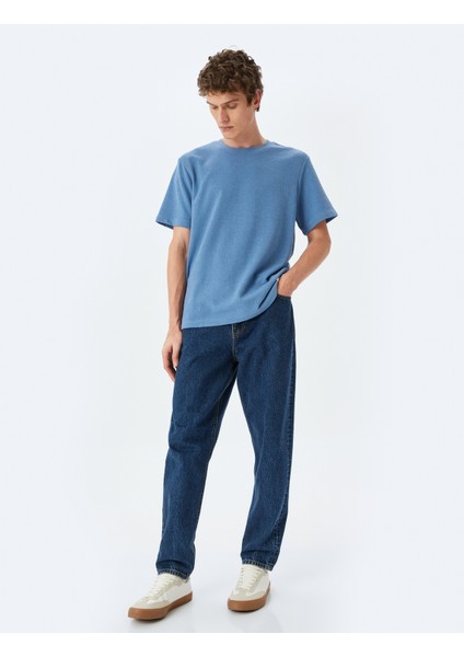 Bisiklet Yaka Kısa Kollu Etiket Detaylı Basic T-Shirt