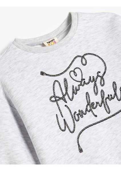 Slogan Baskılı Bisiklet Yaka Uzun Kollu Sweatshirt