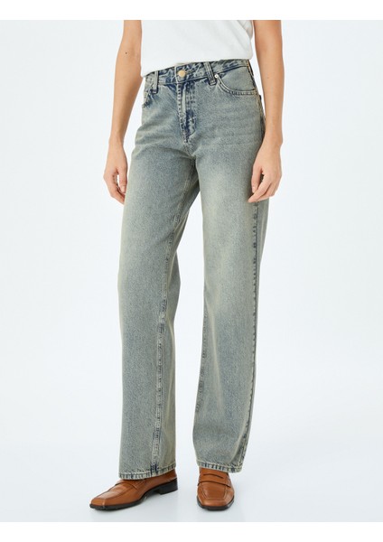 Düz Paça Normal Bel Düz Kesim Düğmeli Pamuklu Kot Pantolon - Straight Fit Jean modelleri