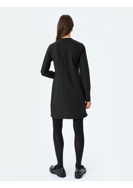 Aplike Detaylı Uzun Kollu Yuvarlak Yaka Mini Elbise fırsatları