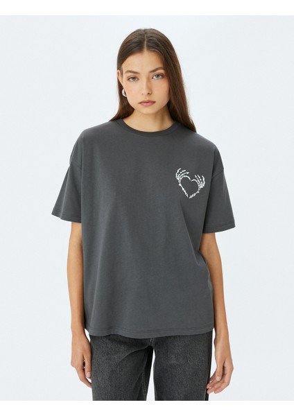Bisiklet Yaka Arkası Kuru Kafa Baskılı Oversize Kısa Kollu T-Shirt