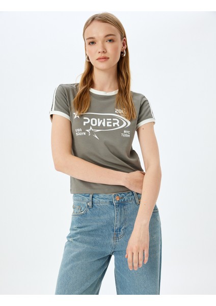 Slogan Baskılı Bisiklet Yaka Kısa Kollu Biyeli Slim Fit T-Shirt