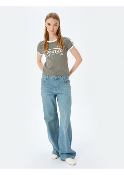 Slogan Baskılı Bisiklet Yaka Kısa Kollu Biyeli Slim Fit T-Shirt fiyatları