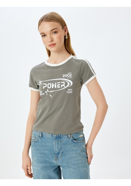 Slogan Baskılı Bisiklet Yaka Kısa Kollu Biyeli Slim Fit T-Shirt modelleri