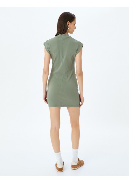 Kap Kol Dik Yaka Slim Fit Mini Elbise