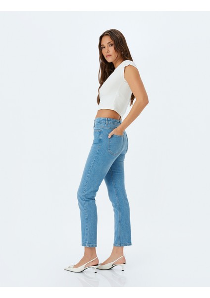 Normal Bel Slim Fit Düz Paça Cepli Düğmeli Kot Pantolon - Slim Straight Fit Jean fiyatları