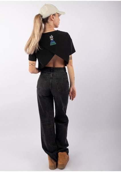 Sırt Dekolte Nakış Detaylı Tshirt Siyah