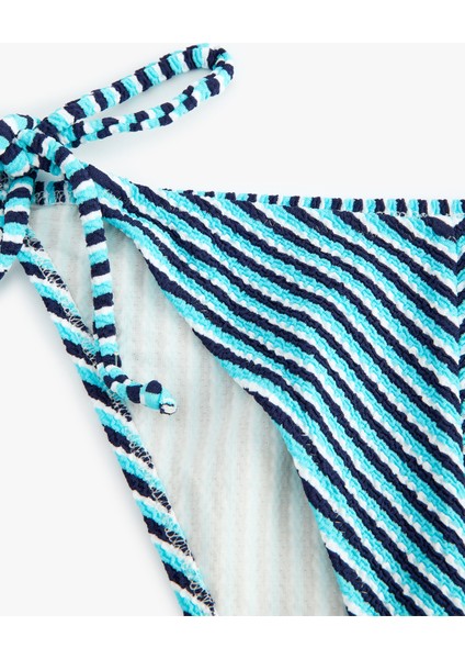 Yanları Bağlamalı Çizgili Ipli Bikini Altı modelleri