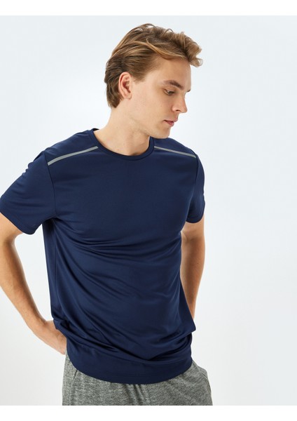 Spor T-Shirt Bisiklet Yaka Kısa Kollu Geometrik Baskılı