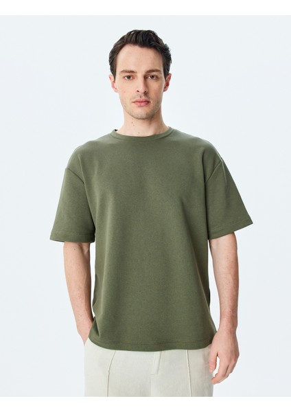 Kısa Kollu Etiket Detaylı Pamuk Karışımlı Bisiklet Yaka Oversize T-Shirt modelleri