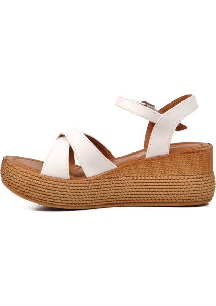 Beyaz Kadın Düz Sandalet fiyatları