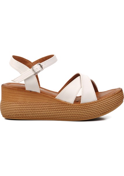 Beyaz Kadın Düz Sandalet modelleri
