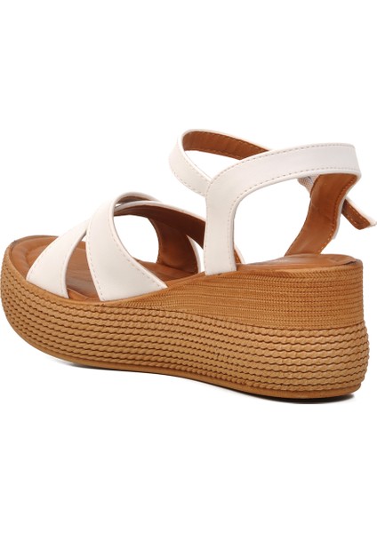 Beyaz Kadın Düz Sandalet fırsatları