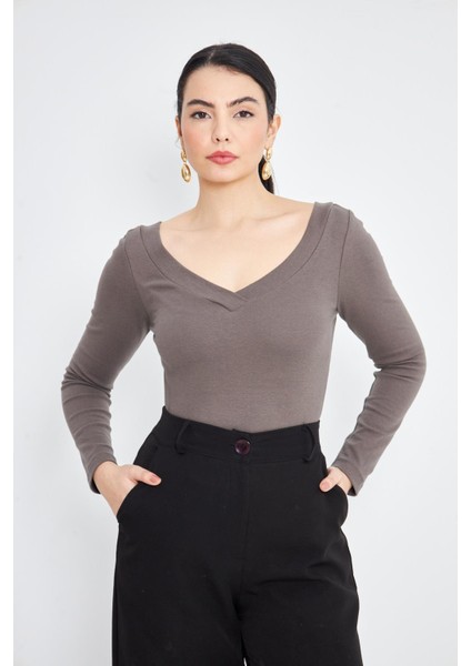 Vizon Kadın Derin V Yaka Uzun Kollu Fit Kesim Bluz - 2465