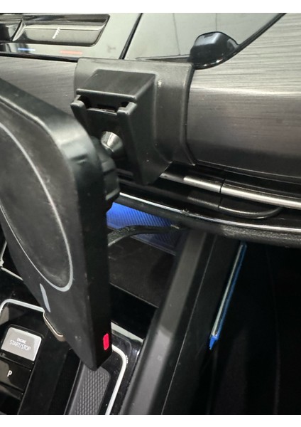 Golf 8 Göğüs Telefon Tutucu Aparat - Golf 8 Carplay Navigasyon fiyatları