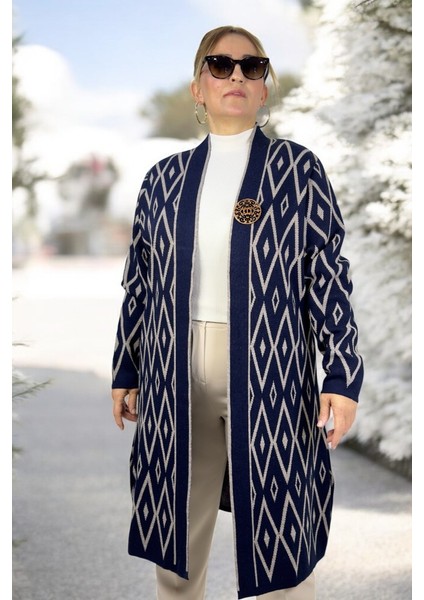 Baklava Desenli Broş Detaylı Uzun Kollu Şal Yaka Büyük Beden Triko Hırka fiyatları