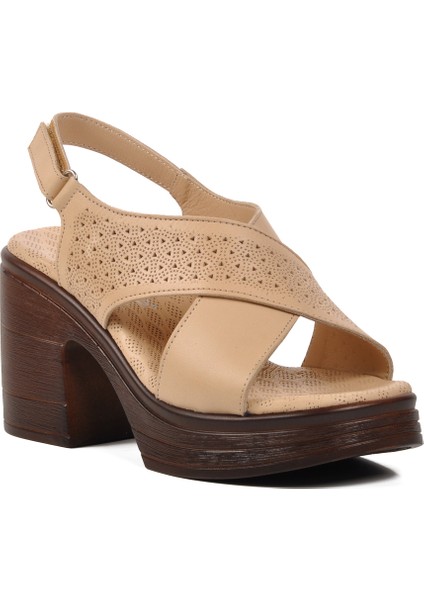 Bej Kadın Topuklu Sandalet