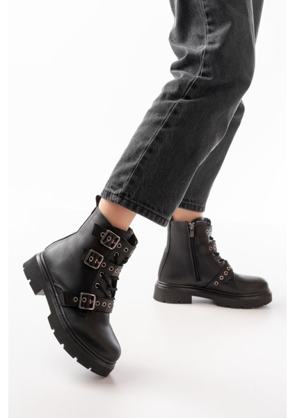 508-3039 Siyah Toka Aksesuarlı Fermuarlı Günlük Kadın Bot modelleri