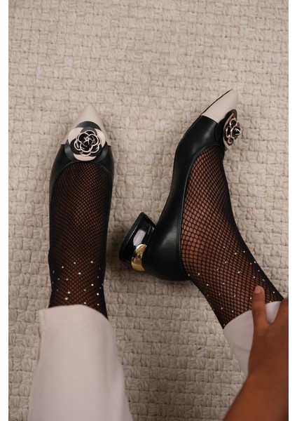 Marie Ithal Çiçek Toka Detaylı Rugan Kadın Ayakkabı Siyah fiyatları