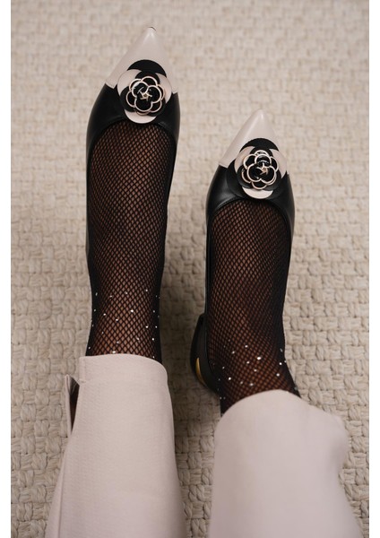 Marie Ithal Çiçek Toka Detaylı Rugan Kadın Ayakkabı Siyah modelleri