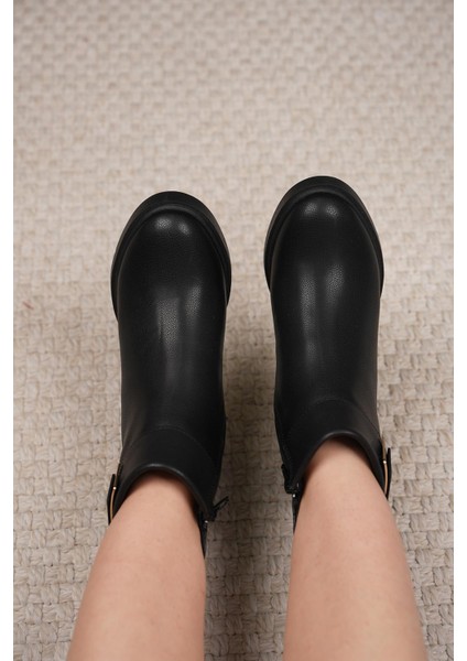 Dena Yan Ithal Toka Detaylı Topuklu Kadın Bot Siyah modelleri