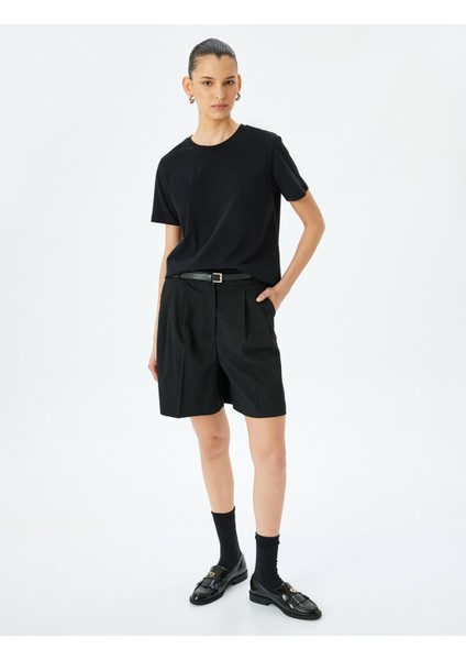 Bisiklet Yaka Nakış Detaylı Kısa Kollu Pamuklu Basic T-Shirt