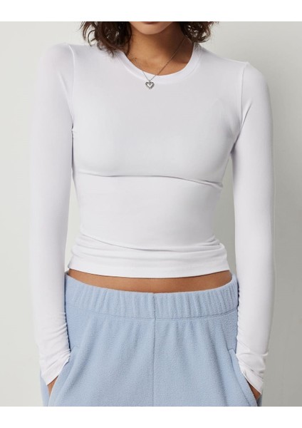 Beyaz Darkalıp Slimfit Soft Touch Interlok Penye Kumaş Basic Bluz