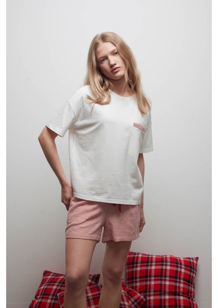 Kadın Pamuklu Kısa Kollu T-Shirt