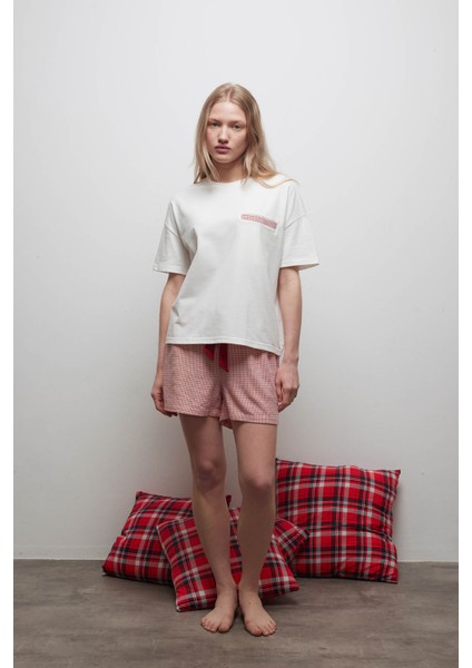 Kadın Pamuklu Kısa Kollu T-Shirt modelleri