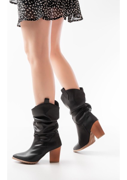 Siyah Körüklü Kalın Topuklu Günlük Kadın Bot fırsatları
