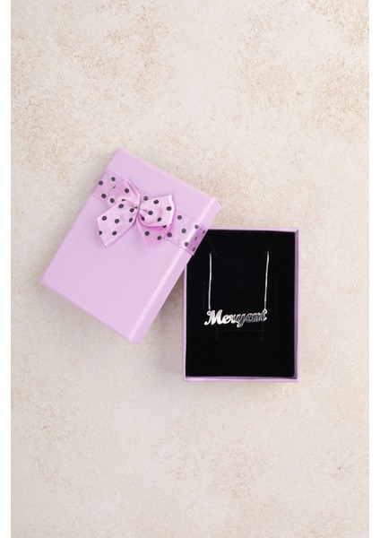 Gümüş İsimli Kolye Özel Tasarım Küp Zincir 18 Ayar Beyaz Altın Kaplama Kişiye Özel İsim Yazılı 925 Ayar Kadın Gümüş İsimli Kolye Bayan İsimli Kolye Kişiye Özel İsim Kolye İsim Kolyesi modelleri