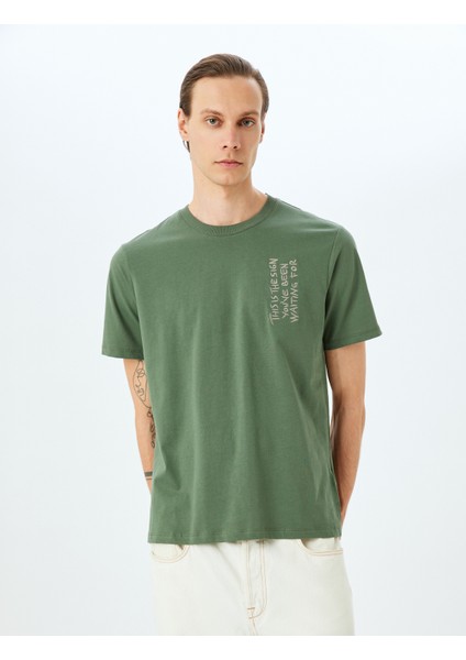 Bisiklet Yaka Kısa Kollu Pamuklu Slogan Baskılı T-Shirt