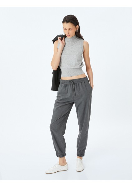 Beli Bağlamalı Cepli Jogger Pantolon