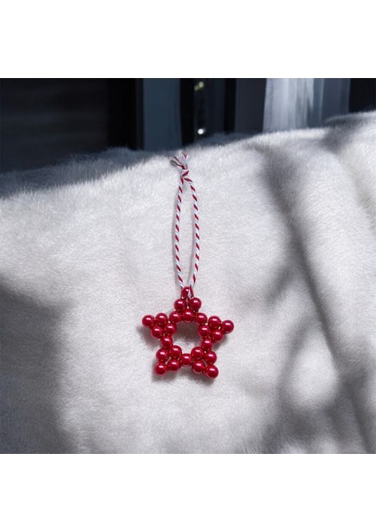 Yılbaşı Ağacı Süsü El Yapımı Setler: Sakallı Noel Baba, Şapka, Örme Çam Ağacı, Kırmızı Yıldız modelleri