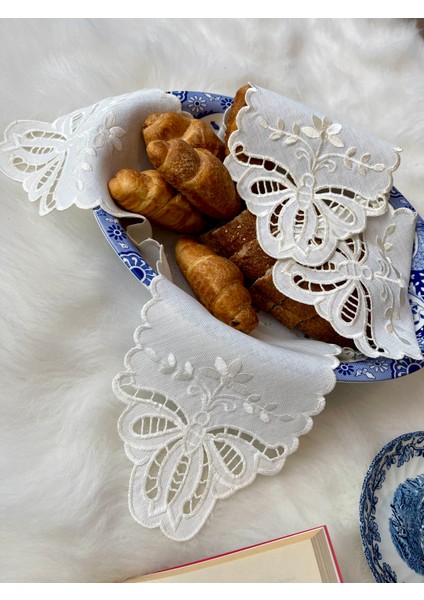 Delik Işi Ekmek Örtüsü. Kelebek Model