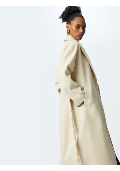 Kemer Detaylı Cepli Ekstra Uzun Kaşe Kaban