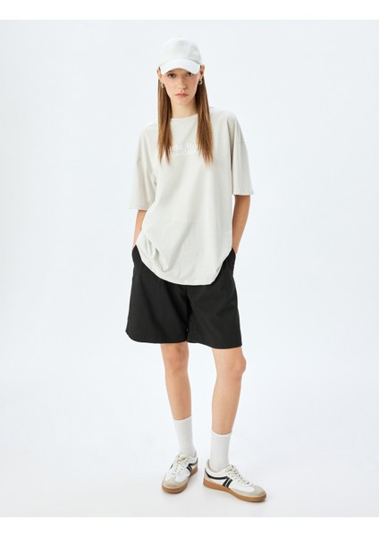 Arkası Baskılı Sloganlı Bisiklet Yaka Kısa Kollu Oversize T-Shirt
