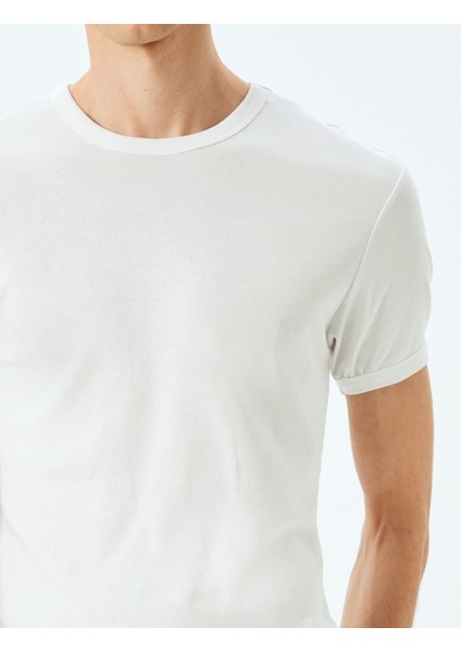 Kısa Kollu Bisiklet Yaka Pamuklu Slim Fit T-Shirt indirimleri