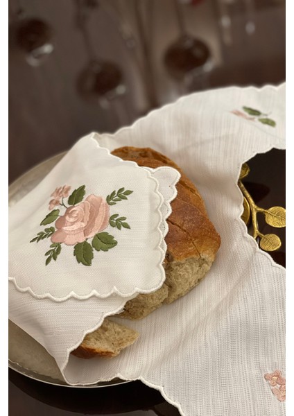 Nakışlı Ekmek Örtüsü. Gül Desenli