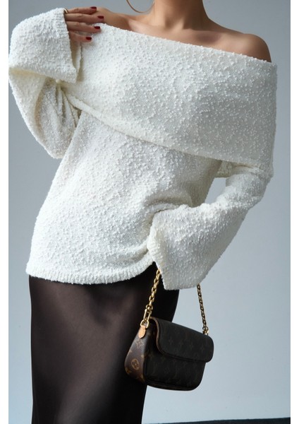 Kadın Krem Omuzları Açık Dokulu Kazak modelleri