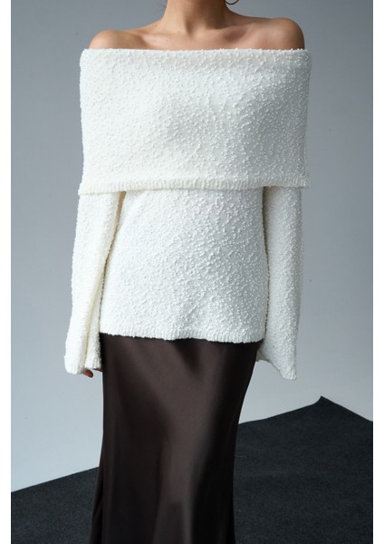 Kadın Krem Omuzları Açık Dokulu Kazak fırsatları