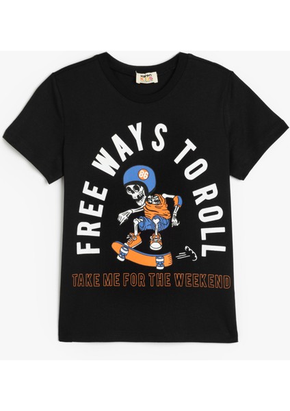Kısa Kollu Bisiklet Yaka Kaykay Baskılı Tişört