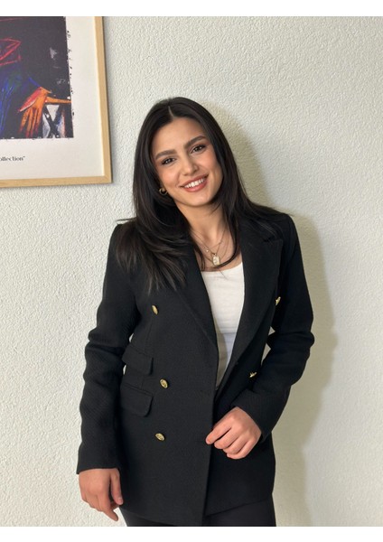 Gold Düğme Detaylı Ceket