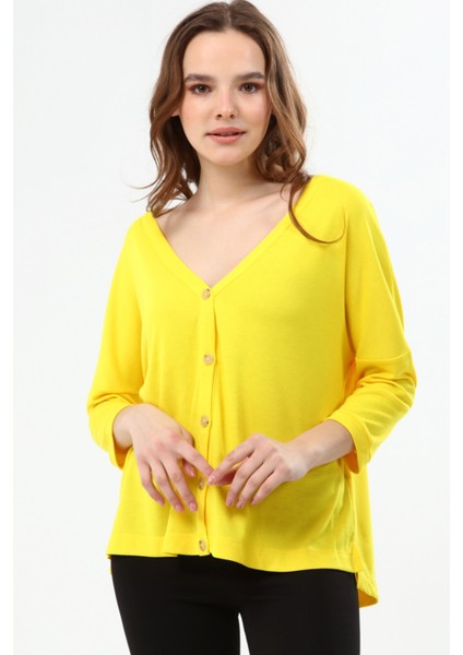 Kadın Oversize Düğmeli Sarı Hırka