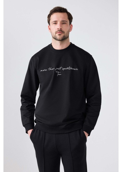 Relaxed Fit Siyah Nakışlı Sweatshirt