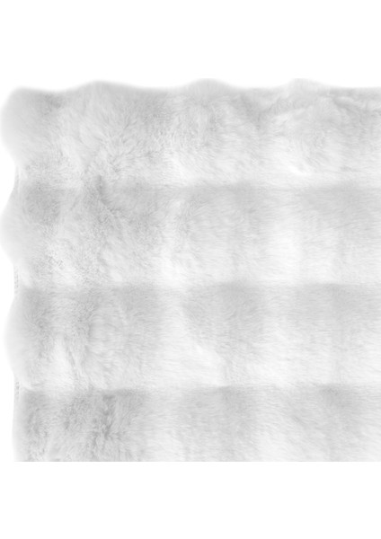 Pretty Beyaz Yıkanabilir Kabartmalı Yumoş Kaymaz Suni Kürk Halı Tavşan Post Peluş Halı modelleri