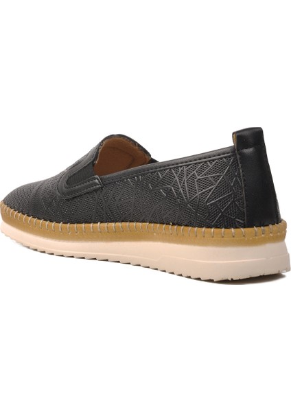 Siyah Kadın Günlük Ayakkabı fırsatları