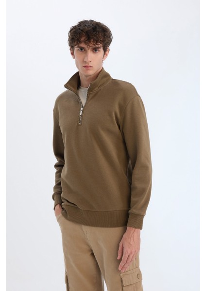 Comfort Regular Fit Rahat Kalıp Fermuarlı Dik Yaka Basic Düz Sweatshirt X7405AZ24AU