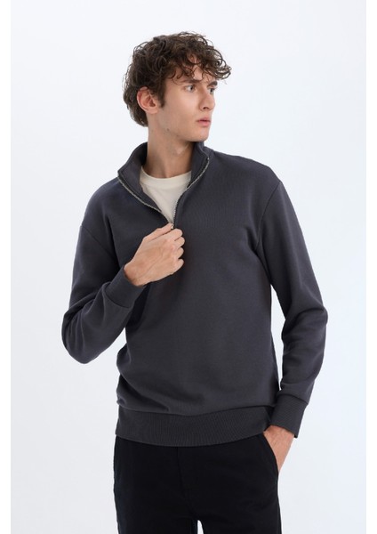 Comfort Regular Fit Rahat Kalıp Fermuarlı Dik Yaka Basic Düz Sweatshirt X7405AZ24AU