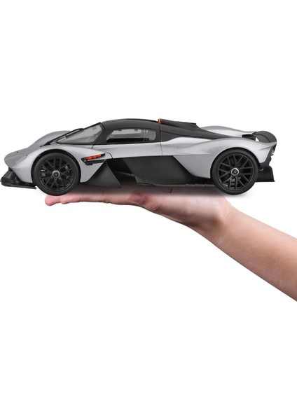 1:18 2022 Aston Martin Valkyrie Model Araba 31465 - Gri